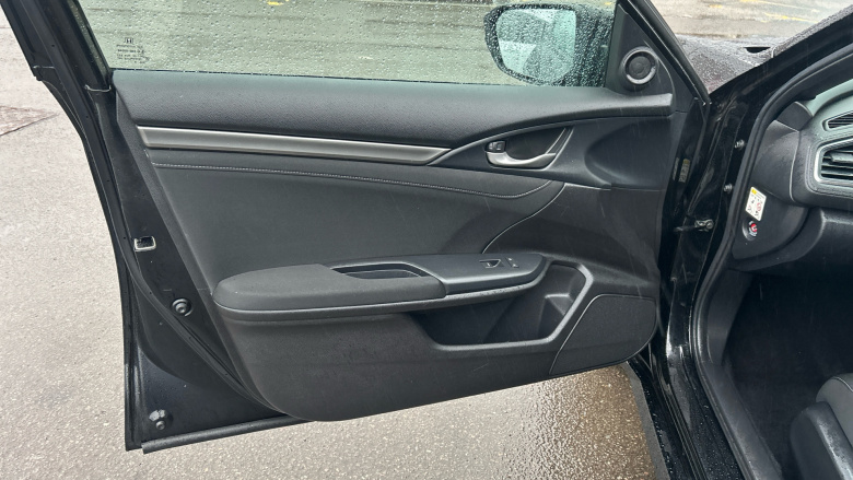 Honda Civic 1.0 VTEC Turbo 126 SE 5dr CVT Petrol Hatchback